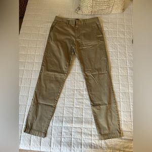 Banana Republic Men’s Tapered Fit Pants